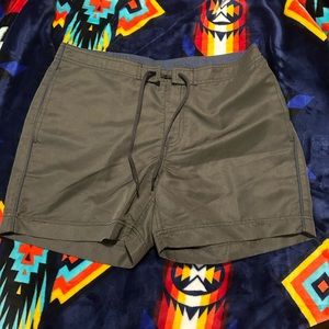 Men’s swimming trunks